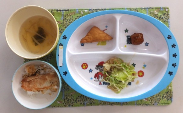 テストトピックス04（今日の給食）