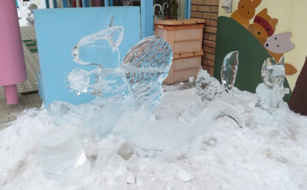 例年行われている氷像設置